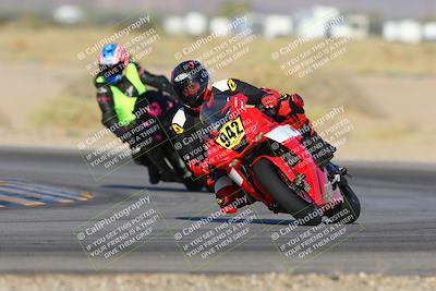 media/Oct-06-2024-Race Pace (Sun) [[d7d39ec7ad]]/4-Turn 15 (815am)/